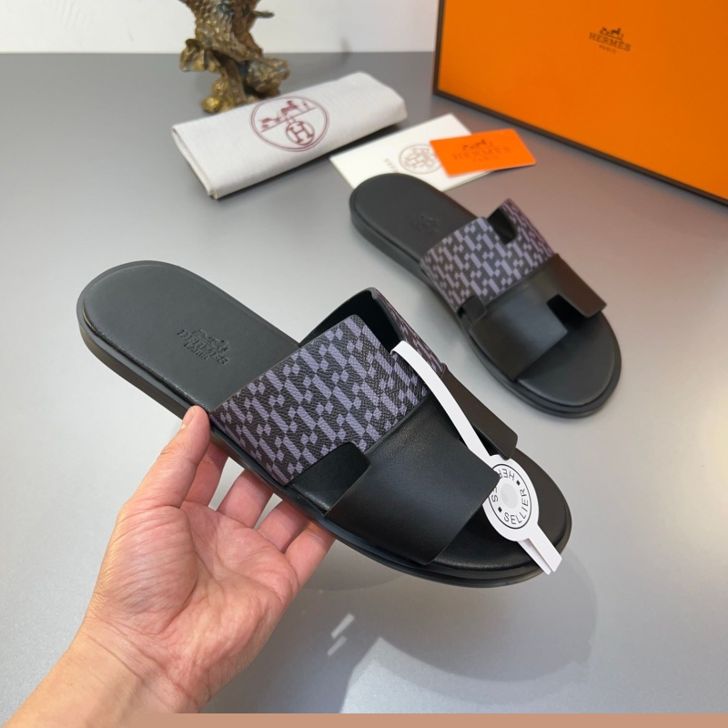 H**mes slippers